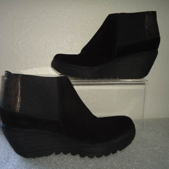 FLY LONDON Yego 501400-007 Black/Pewter Suede Booties Size-8/38 A lightweight we - Picture 7 of 10